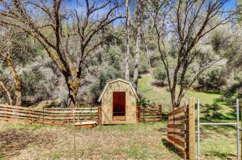 18880 Blackhawk Ct, Grass Valley CA  95949-8324 exterior