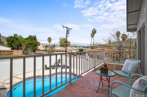 2660 Maryknoll Dr, Colton CA  92324-3712 exterior