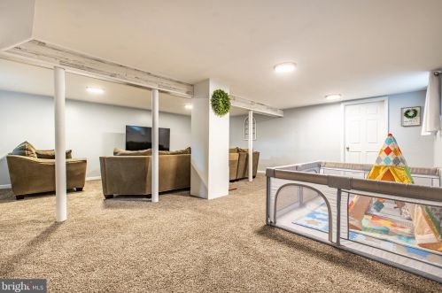 958 Buck Dr, Dover DE  19901-6650 exterior