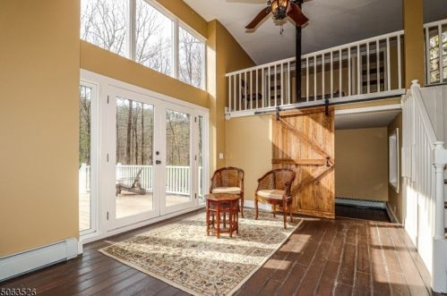 503 Cokesbury Rd, Annandale NJ  08801-2034 exterior