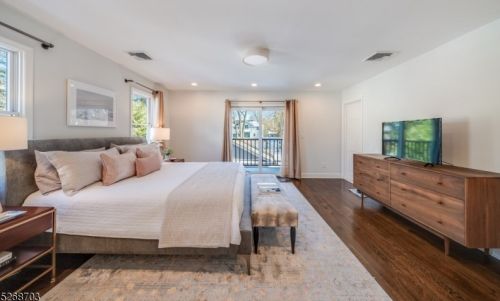 122 Fairview Ave, Berkeley Heights NJ  07922-1310 exterior