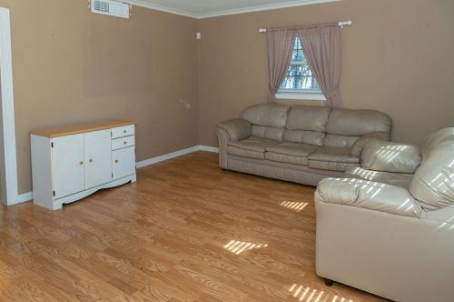 335 Holmes Blvd, Fort Walton Beach, FL 32548-4149