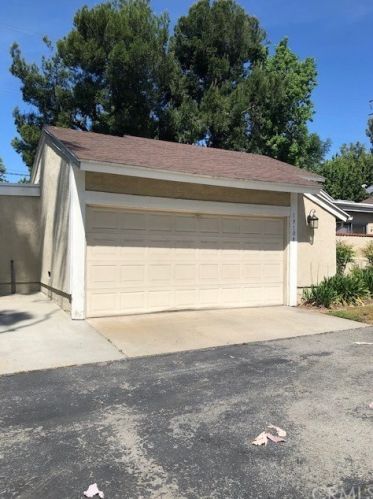 1910 Yale St, Ontario, CA 91764-2393