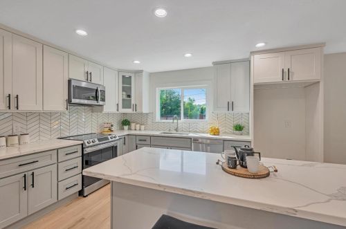 972 Glennan Dr, Redwood City CA  94061-1126 exterior