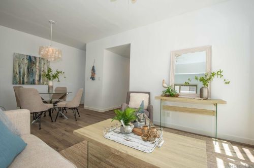 1704 Ebers St, San Diego CA  92107-3504 exterior