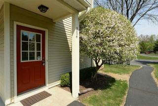 204 Burgoyne Dr, Clifton Park Center, NY 12065-8105