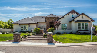 7159 Ingram St, Mesa, AZ 85207-2994