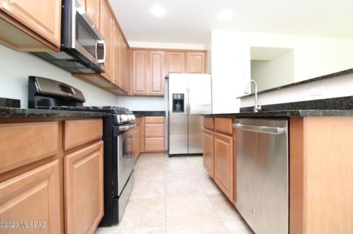 7556 Evening Wind Dr, Tucson AZ  85757-8584 exterior