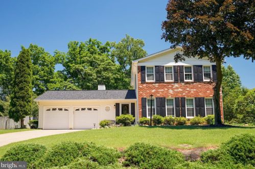 15075 Greenmount Dr, Woodbridge, VA 22193-1857