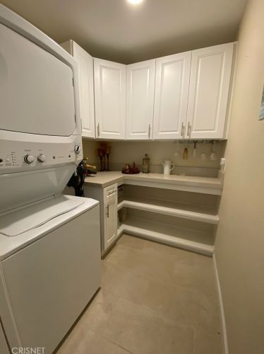 23037 Weymouth Pl, Santa Clarita CA  91354-2040 exterior