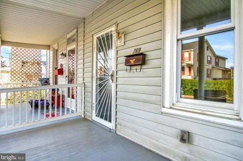 769 Highland St, Harrisburg, PA 17113-1531
