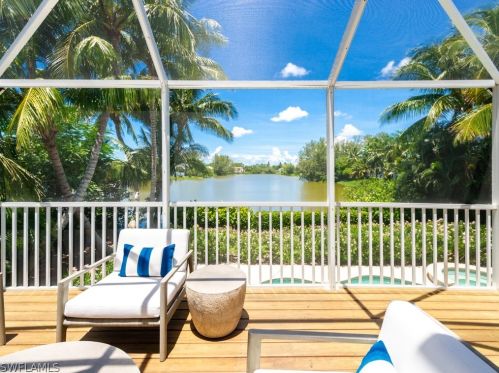 9027 Mockingbird Dr, Sanibel FL  33957-3609 exterior