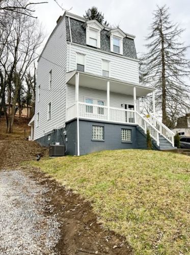 45 Petunia St, Pittsburgh, PA 15210-3423