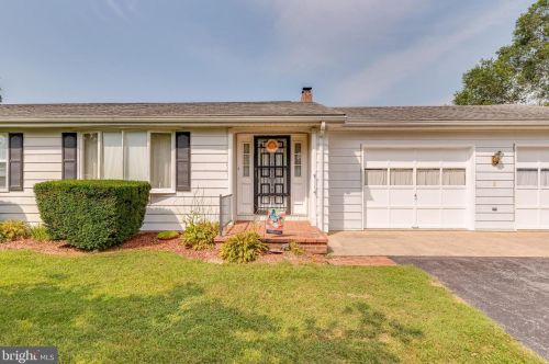 147 Euclid Ave, Charles Town WV  25414-1111 exterior