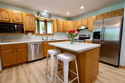 1136 Adare Rd, Marion OH  43302-6808 exterior