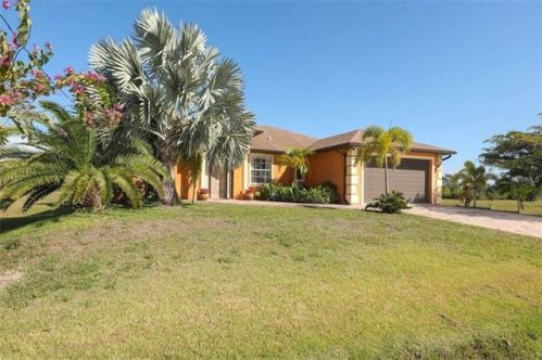 15 Garnet Dr, Placida, FL 33946-5084