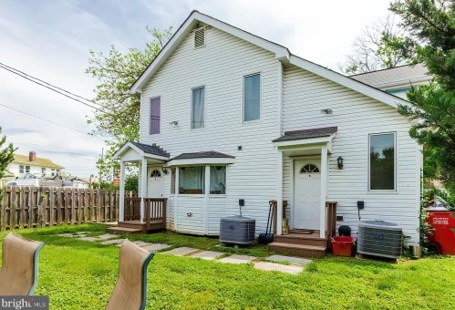 1057 Jefferson Ave, Charles Town WV  25414-1121 exterior