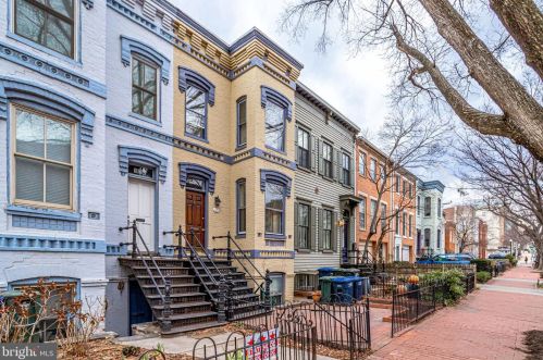 421 1st St, Washington, DC 20003-1827