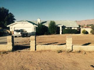 8191 Peach Ave, Hesperia, CA 92345-7139