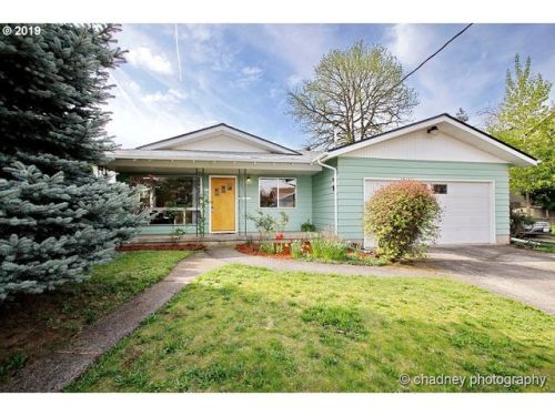 6822 Gladstone St, Portland, OR 97206-3566
