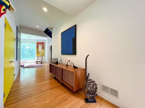 3191 Mercer Rd, New Castle, PA 16105-5309