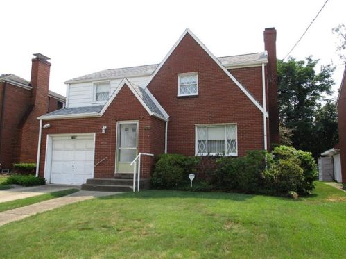 1106 Hartman St, Mckeesport, PA 15132-1531