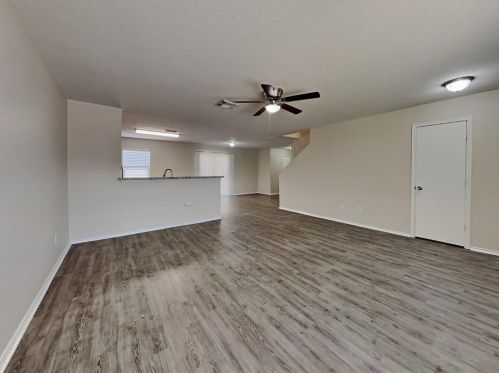 316 Falling Pine Dr, Conroe TX  77304-5027 exterior