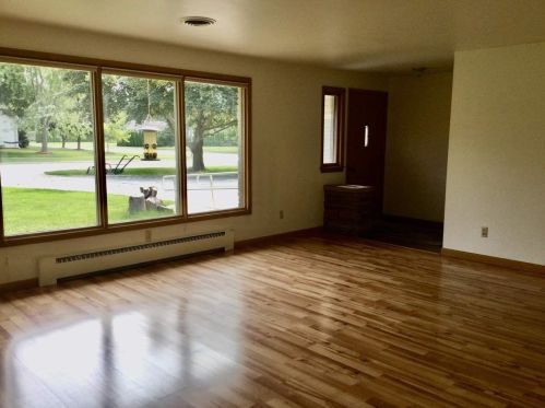 2191 Town Hall Rd, Green Bay, WI 54311-6327
