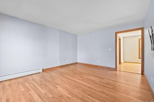 23 Cedar Hill Ln, Colchester CT  06420-4008 exterior