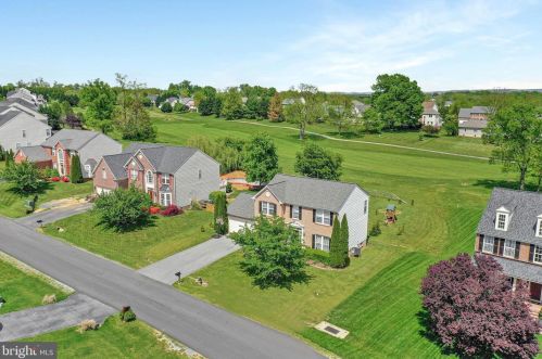 594 Sawgrass Dr, Charles Town WV  25414-5968 exterior