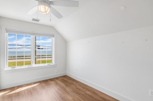 607 Ocean Blvd, Hampton NH  03842-4335 exterior