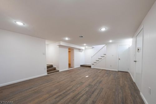 76 25th St, Bayonne NJ  07002-4937 exterior