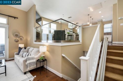 296 1 St, Benicia CA 94510-3553 exterior