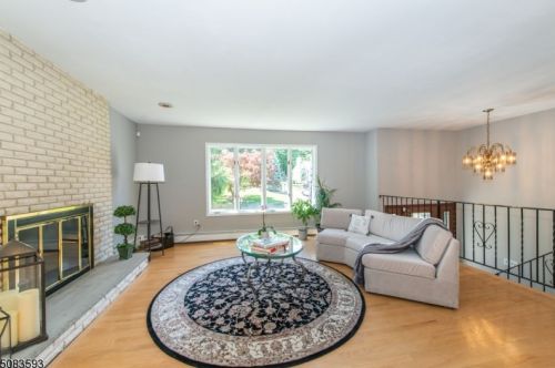 543 Rifle Camp Rd, West Paterson NJ  07424-3103 exterior