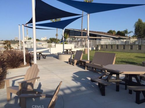 267 Revere Way, Newport Beach CA  92660-6160 exterior