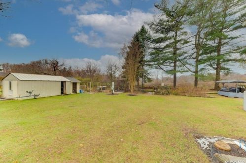 415 Mccann Ln, Greenport, NY 11944-1917