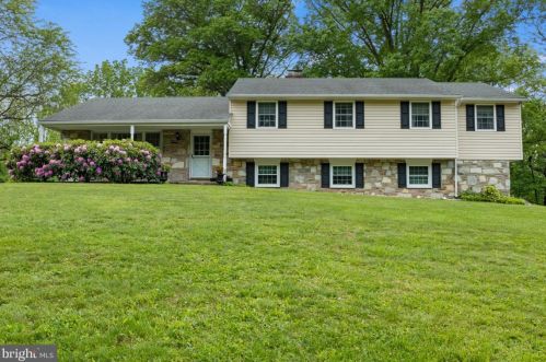 2938 Hickory Hill Rd, Norristown, PA 19403-4713