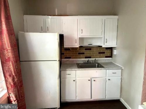 1040 Liberty St, Camden NJ  08104-1146 exterior