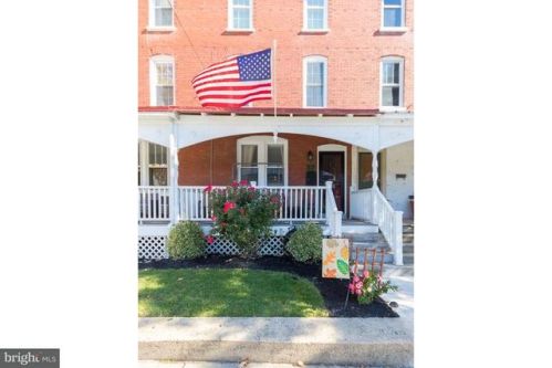 114 Green St, Downingtown, PA 19335-3018