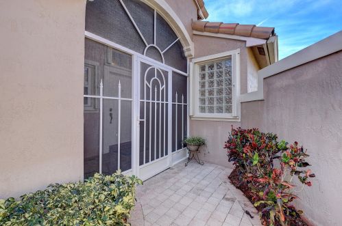 7181 Foxworth Ct, Boynton Beach FL  33437-6455 exterior