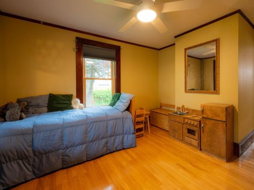 15 Pearl St, Dover NH  03820-3146 exterior