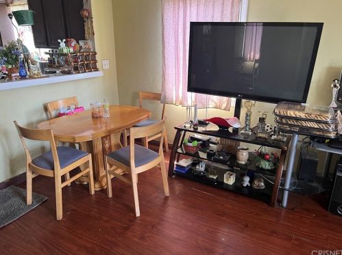 936 Palmer St, Compton, CA 90220-1836