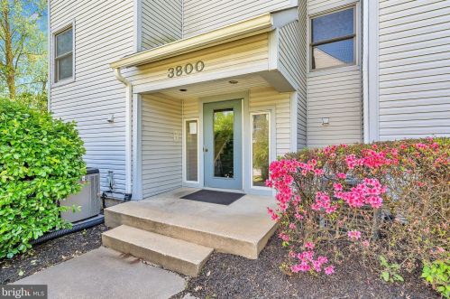 3809 Birch Cir, Wilmington, DE 19808-2948
