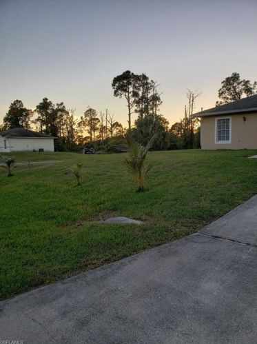 752 Roma Ave, Lehigh Acres FL 33974-0592 exterior