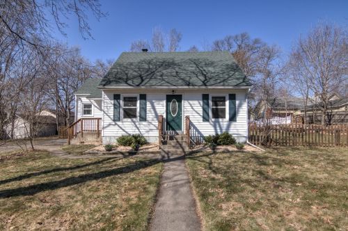 205 7th St, Hudson, WI 54016-1729