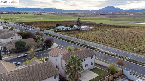 5311 Pine St, Oakley, CA 94561-6336