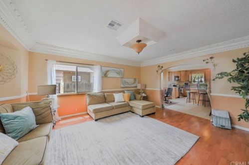 229 4th St, Montebello, CA 90640-5203