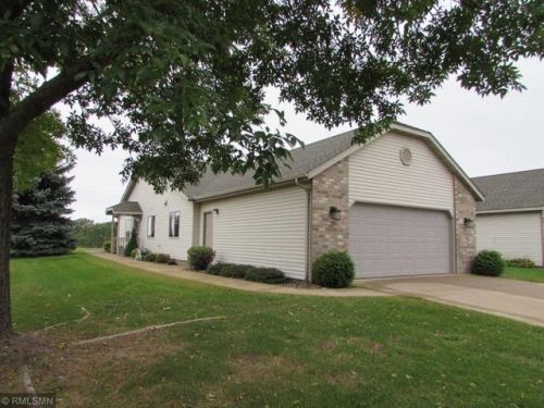 734 Mulligan Dr, East Farmington, WI