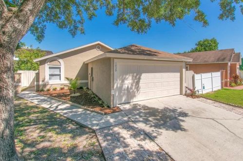 1039 Winterberry Ln, Orlando, FL 32811-7938