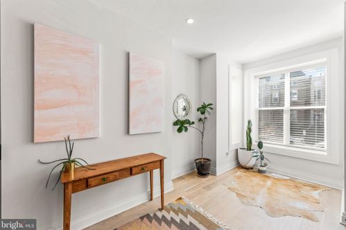 71 U St, Washington, DC 20001-1010